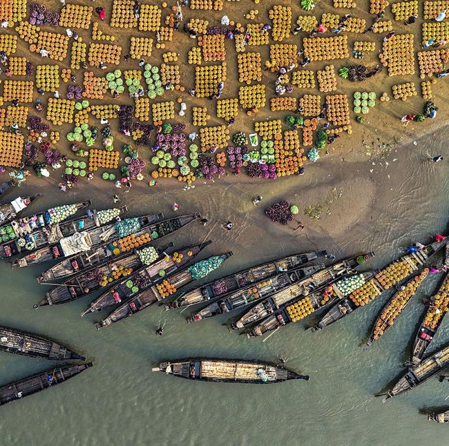 Pasar Musim Dingin di Tepi Sungai Surma, Denyut Ekonomi Pagi Warga Sylhet