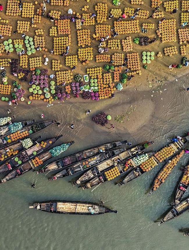 Pasar Musim Dingin di Tepi Sungai Surma, Denyut Ekonomi Pagi Warga Sylhet