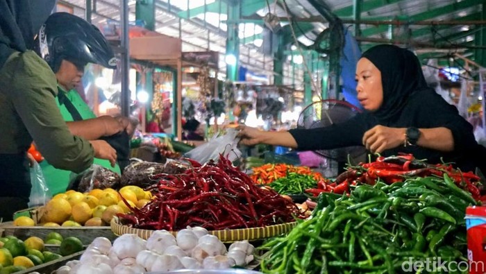 Pedagang di Pasar Gusher Tarakan.