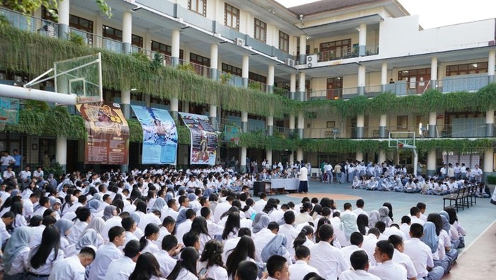 Ini Rahasia 2 SMA Labschool Tembus Top 10 Nilai TKA Tertinggi se-Indonesia