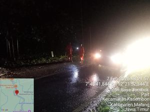 Tebing di Ngantang Longsor, Akses Malang-Kediri Diberlakukan Buka Tutup