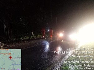 Tebing di Ngantang Longsor, Akses Malang-Kediri Diberlakukan Buka Tutup