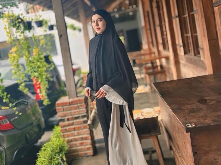 Respons Ratu Rizky Nabila Dirujak Gegara Dipoligami Pesulap Merah