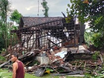 Puluhan rumah di Tulungagung Rusak-1 Roboh Diterjang Angin Kencang