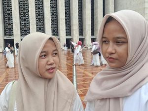 Santri Ini Berangkat Jam 3 Pagi dari Bekasi demi Hadiri Munajat di Istiqlal