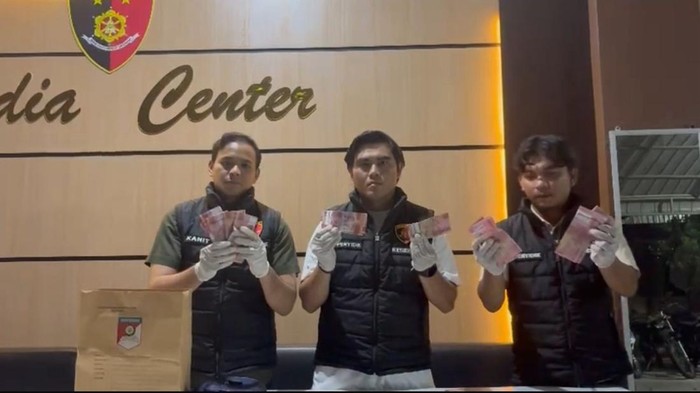 Satreskrim Polresta Pontianak ungkap peredaran upal di Pontianak.