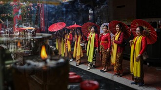 Tradisi Ketuk Pintu Warnai Sambut Imlek 2577 di Semarang