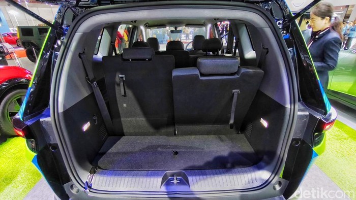 Wujud VinFast Limo Green Electric, MPV 7-Seater Mulai Rp 299 Juta