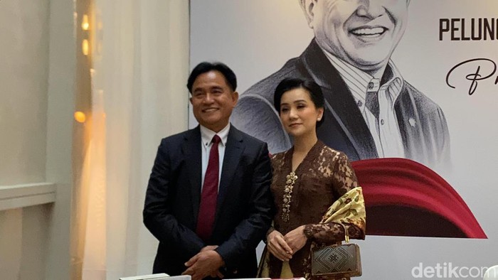 Yusril Luncurkan 8 Buku Jejak Gagasan dan Perjalanannya di Usia 70 Tahun