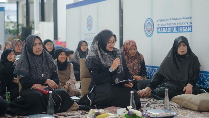 Bupati Banyuwangi Ipuk Fiestiandani