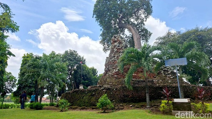 Candi Lor Nganjuk