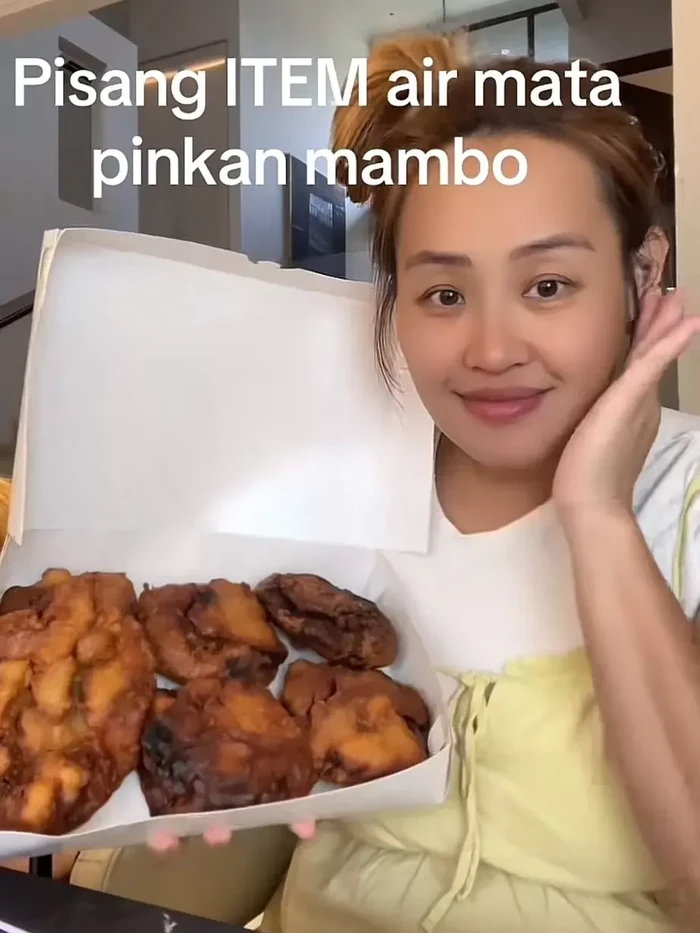 Hebohnya Pinkan Mambo saat Jualan Donat Viral hingga Pisang Goreng Item