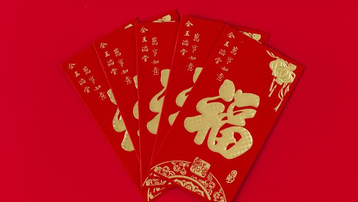 Berapa Nominal Angpao yang Sebaiknya Diberikan Saat Imlek?