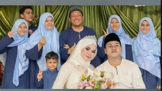 Viral Kisah Haru Pria Yatim Piatu Hadirkan Ortu yang Meninggal di Foto Nikah