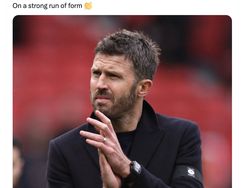 Manchester United Menang Terus, Fans Gondrong Siap Cukur