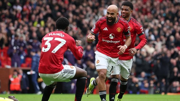 MU Tampil Memukau, Tekuk Tottenham 2-0 di Old Trafford