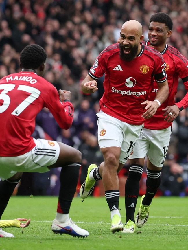 MU Tampil Memukau, Tekuk Tottenham 2-0 di Old Trafford