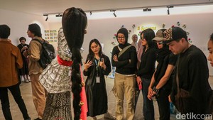 Melalui pameran ini, para mahasiswa berharap karya-karya yang ditampilkan tidak hanya menjadi bentuk pertanggungjawaban akademik, tetapi juga mampu membuka ruang dialog, meningkatkan apresiasi seni, serta mempererat hubungan antara seni visual dan masyarakat luas.