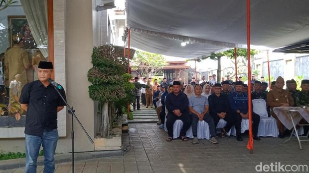 Prosesi pemakaman Wakil Bupati Klaten Benny Indra Ardhianto Minggu (8/2/2026).