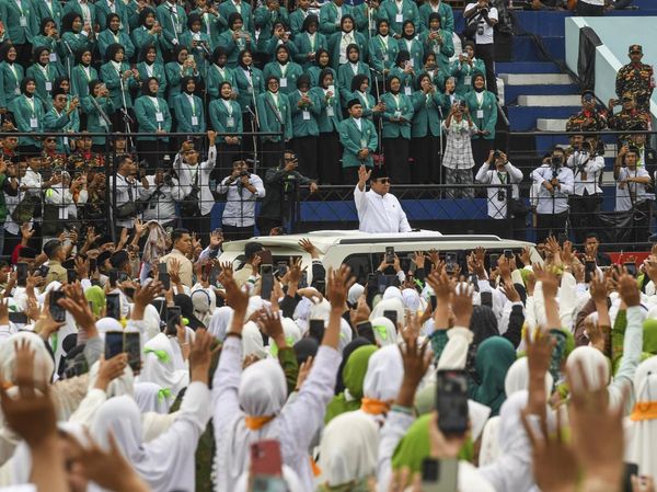 Prabowo Hadiri Puncak Satu Abad NU di Malang
