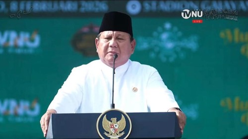 Presiden Prabowo Subianto di acara Mujahadah Kubro Satu Abad Nahdlatul Ulama (NU) di Stadion Gajayana, Malang, Jawa Timur