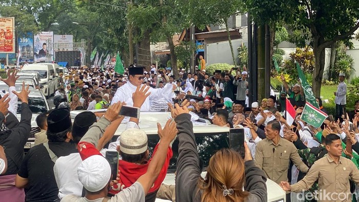 Prabowo Janji Turunkan Biaya Haji Indonesia
