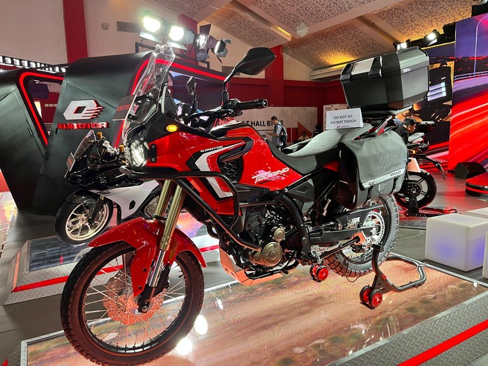 QJMotor Tourino 250 DX