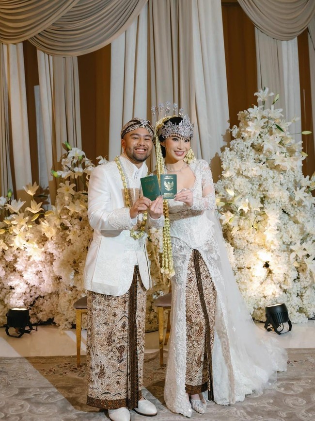 Congrats! Pangeran Jaksel Resmi Nikahi Angie Prijanto
