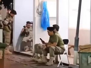 Viral Anggota Satpol PP Merokok di Ruang Menyusui Alun-alun Malang