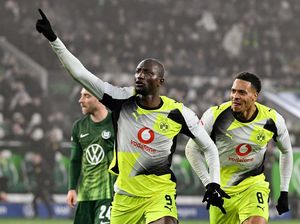 Wolfsburg Vs Dortmund: Die Borussen Menang Tipis 2-1