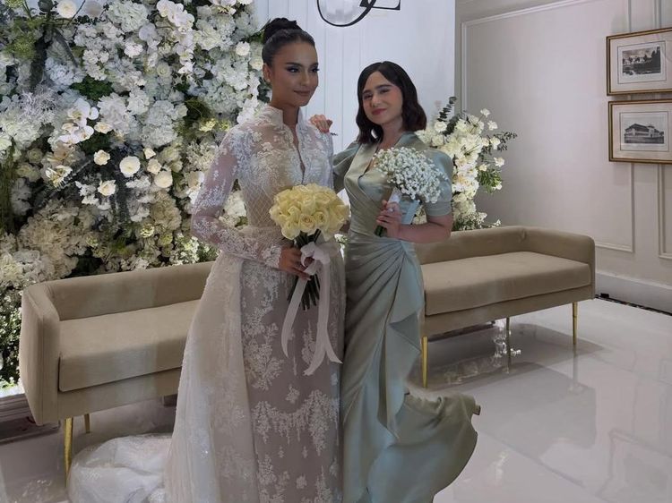 Pesona Tissa Biani Jadi Bridesmaid Wavi Zihan