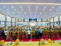 Gubernur Sulsel Tekankan Program Prioritas Presiden, Gerakan ASRI Setiap Jumat