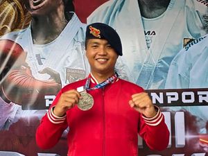 Anggota Brimob Polda Riau Raih Medali di Kejuaraan Karate Championship 2026