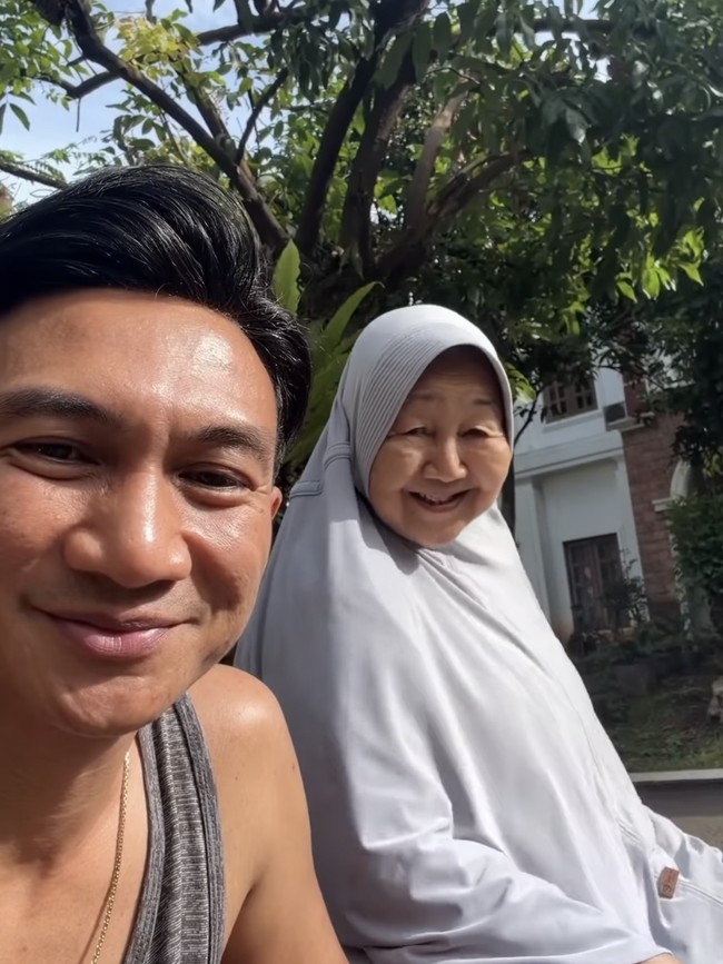 Bisa Ditiru! Demi Dekat Ibu, Anji Rela Beli Rumah Kosong di Sebelah