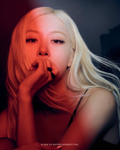 Foto BLACKPINK untuk comeback album Deadline.