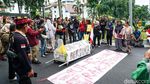Demo Layanan Kesehatan di Depok, Massa Tuntut UHC