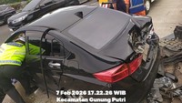 Potret Ringsek Mobil Diva Siregar Usai Kecelakaan di Tol Jagorawi