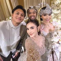 Entah kebetulan atau disengaja, Mahalini sendiri akan menggelar konser bertajuk Koma, sesuai dengan nama album yang dirilisnya menjelang akhir 2025. Foto: Dok. Instagram Mahalini, Asky Febrianti