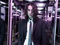 Ilhoon Masuk Babak Baru, Musik Lebih Jujur dan Bebas