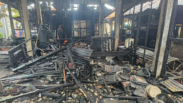 Kebakaran di Pasar Loak Banyuwangi