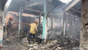 Kebakaran Pasar Loak Banyuwangi
