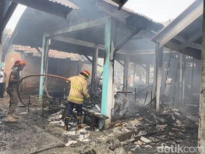 Kebakaran Pasar Loak Banyuwangi