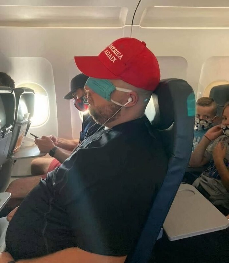 Namanya baru hidup sekali di era pandemi, kepanikan muncul di mana-mana. Bersyukur pandemi COVID-19 sudah berakhir ya, detikers.