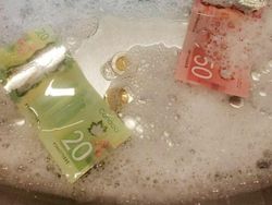 Kita Pernah Begini Pas Pandemi COVID-19, Maklum Panik