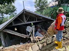 Tanah Gerak di Padasari Tegal, 464 Rumah Rusak-2.460 Warga Mengungsi