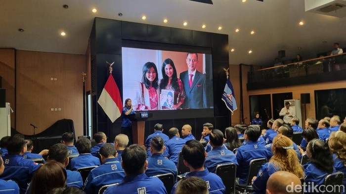 Merry Riana Usai Dapat KTA Demokrat: Seperti Hari Pernikahan