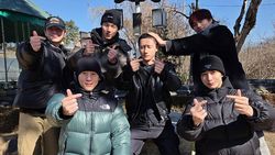 Komplet! MONSTA X Full Member Antar I.M Wamil