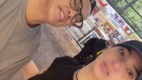 Kita ini akan berpisah, negara. Kamu ke Jakarta, aku ke Singapura. Siapa pun yang memulai keributan (berita tidak benar ini) saya betul-betul minta tolong... Kalian harus mikir, bahwa ada manusia kecil (anak-anak kami) yang cara pikirnya masih polos hatinya masih bersih. Dan sangat terganggu sampai menangis-nangis, kata Nia Ramadhani dalam Instagram Stories miliknya dilihat detikcom, Selasa (10/2/2026). Foto: dok instagram Nia Ramadhani