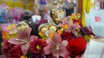 Pasar Kayoon Menjelang Valentine, Mawar dan Harapan Pedagang Kembali Mekar