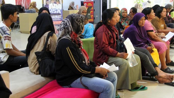 PBI JK Dinonaktifkan, Warga Dumai Berbondong Datangi MPP